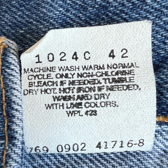 Levi’s Vintage 550 Relaxed Fit cut off shorts Size 33 - Picture 5 of 7